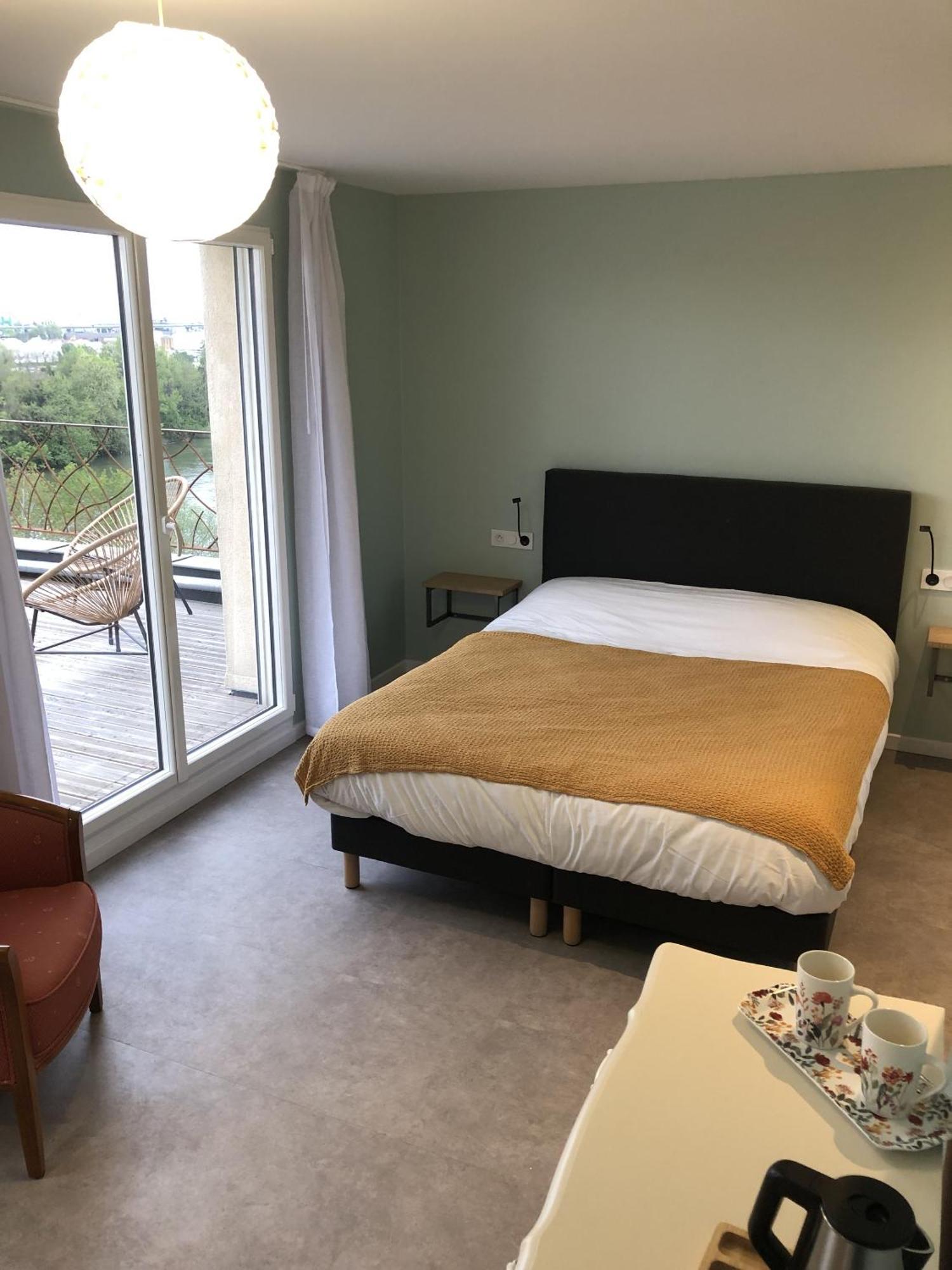 L'Atelier Sur Seine Bed & Breakfast Épinay-sur-Seine Exterior foto